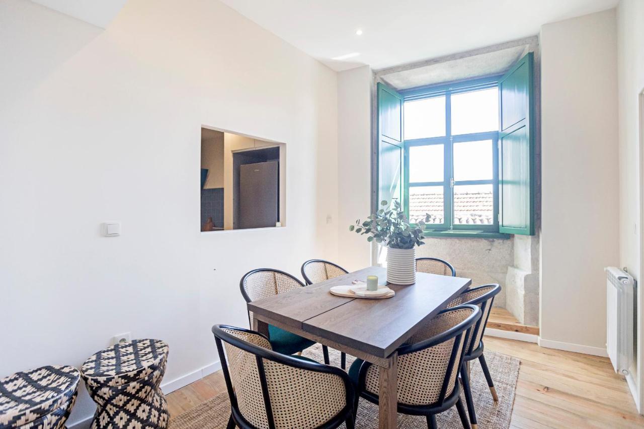Brand New 4Br W/ 200Yrs Of History In Central Porto By Lovelystay Экстерьер фото